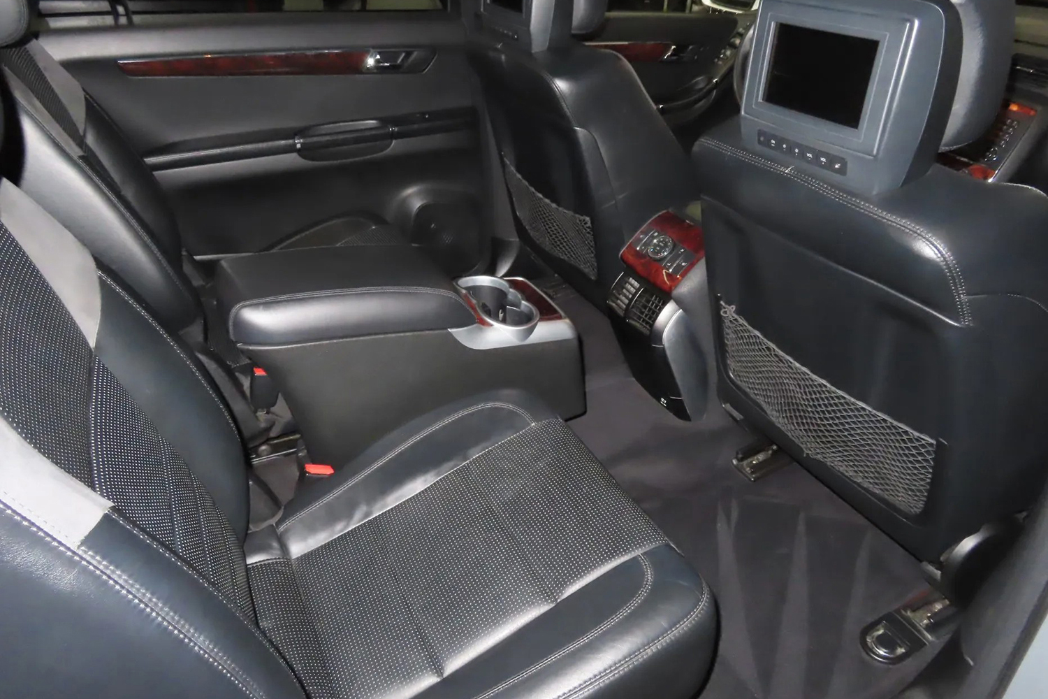 510馬力のＶ８を搭載したメルセデス・ベンツR63 AMGが別格すぎた 〜 画像16