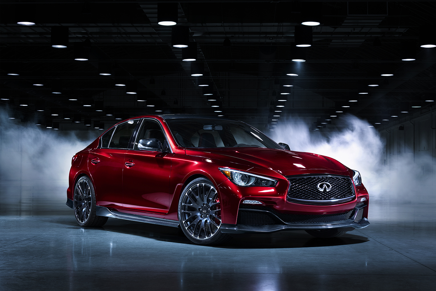 インフィニティQ50 オールージュのフロントスタイリング