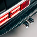 【画像】果たして7200万円の価値を見いだせるか？　フォードの庶民車「エスコート」を現代技術でレストモッドした「エスコートMk1 RS」の気になる中身 〜 画像20