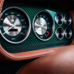 【画像】果たして7200万円の価値を見いだせるか？　フォードの庶民車「エスコート」を現代技術でレストモッドした「エスコートMk1 RS」の気になる中身 〜 画像21