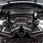 【画像】伝統なんてくそ食らえでポルシェを圧倒！　直６エンジンを捨てV8を積んだ禁断の「BMW M3 GTR」 〜 画像14
