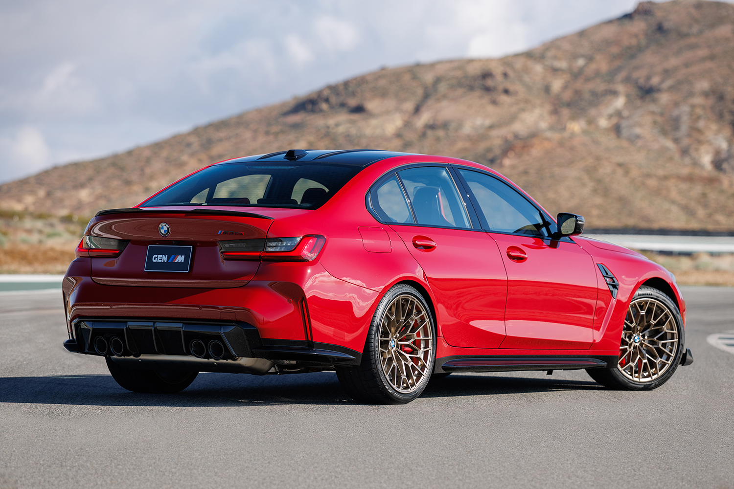 北米市場限定でBMW M3 CSにFR・MT仕様「ハンドシャルター」が登場 〜 画像11