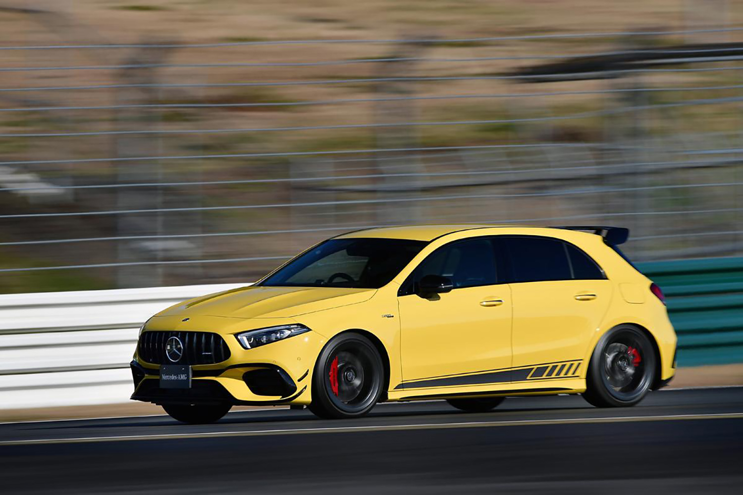 メルセデスAMG A45 S