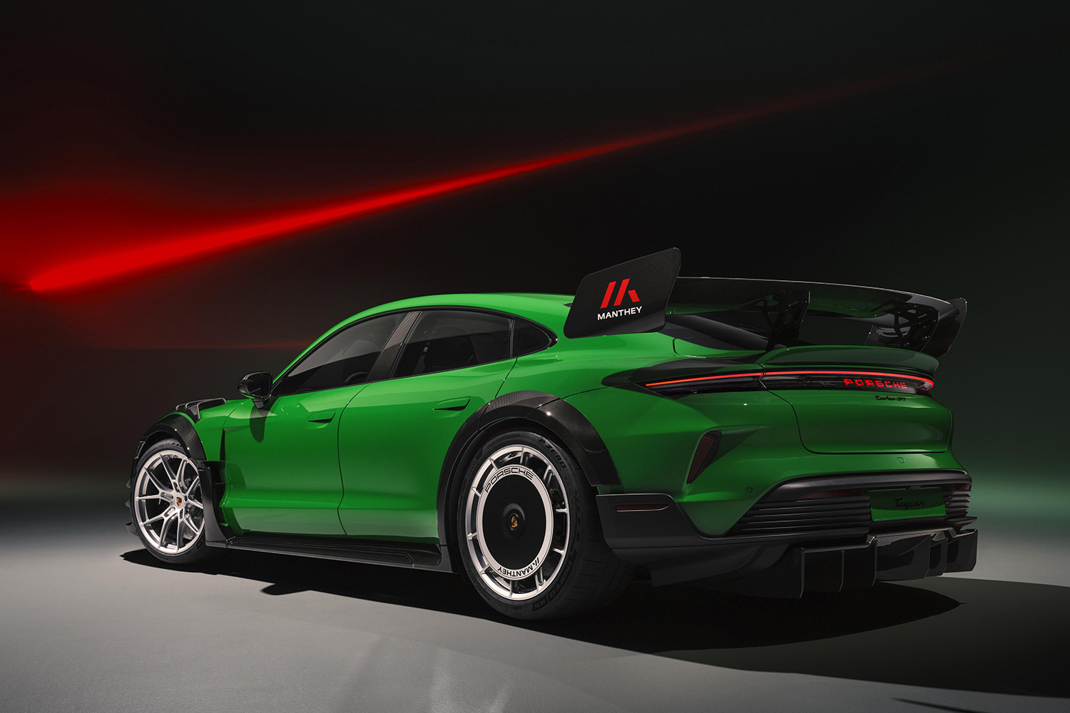 タイカンターボGT ヴァイザッハパッケージ