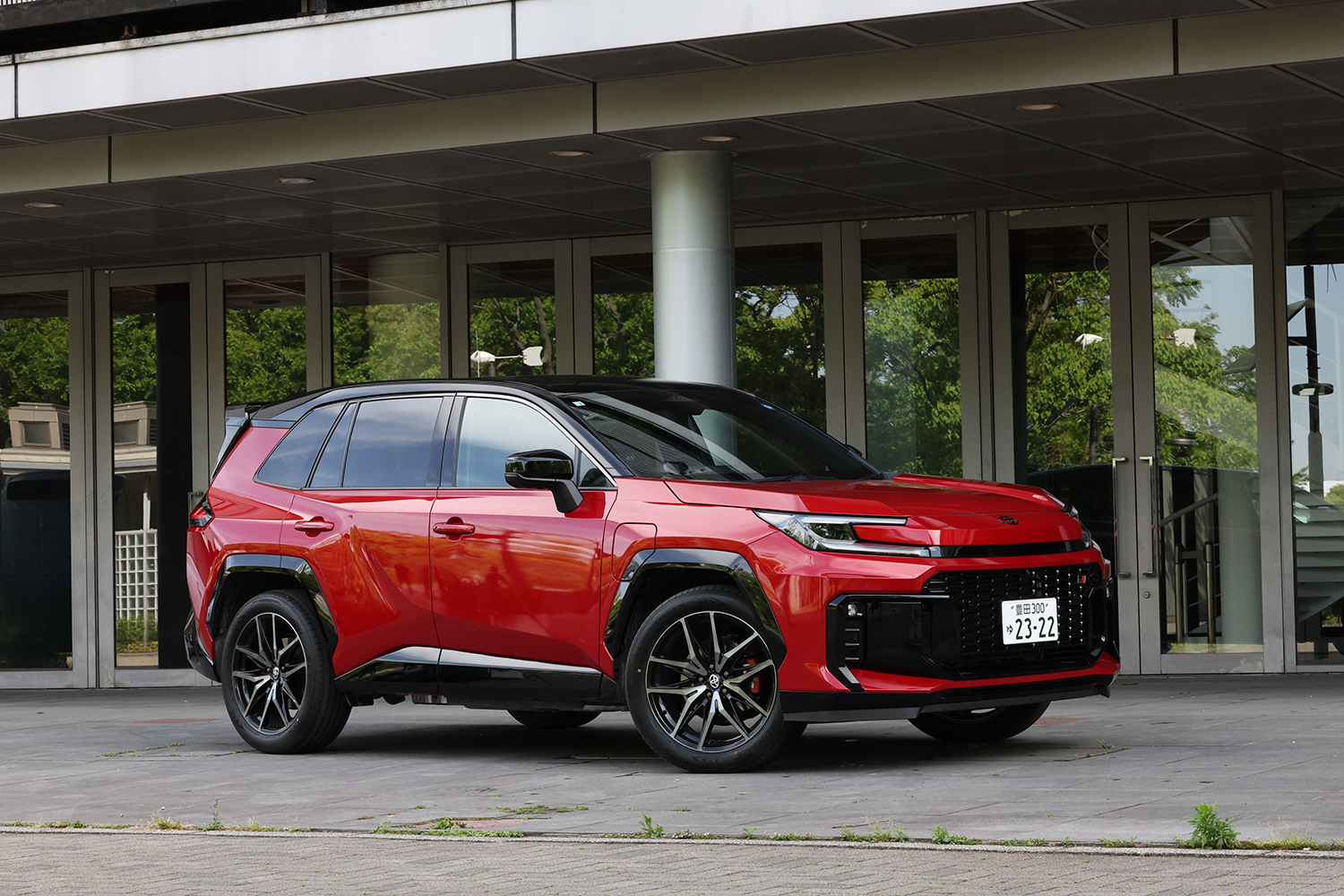 新型RAV4 PHEV GR SPORTのフロントスタイリング 〜 画像49