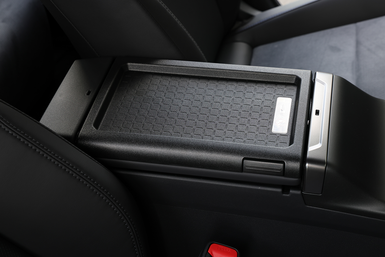 トヨタRAV4 PHEVの公道試乗 〜 画像46