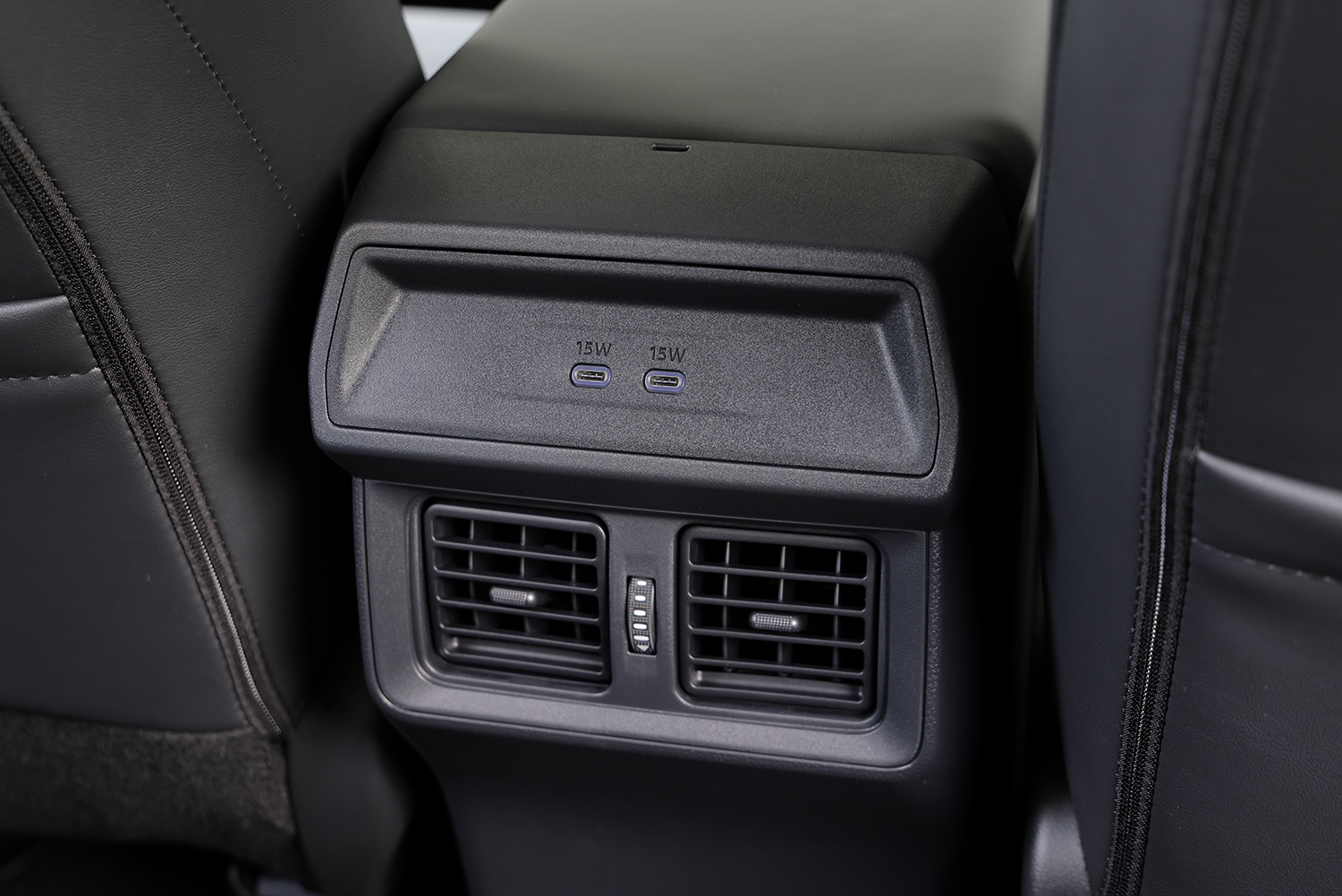 トヨタRAV4 PHEVの公道試乗 〜 画像48