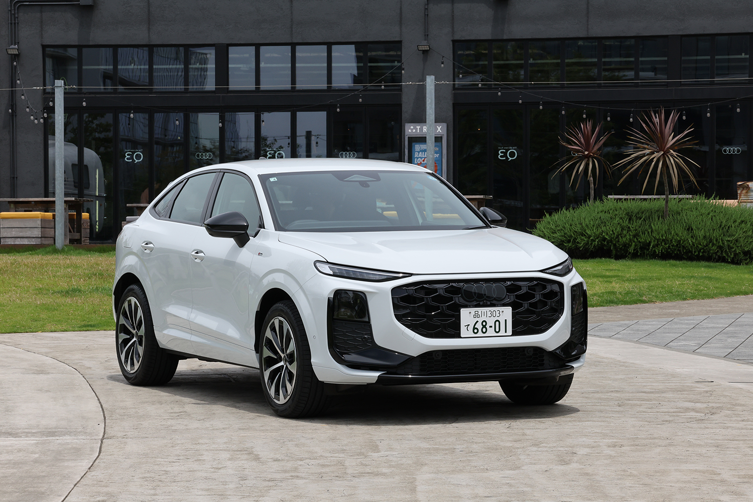 アウディ Q3 Sportback TFSI quattro 150kW advanced