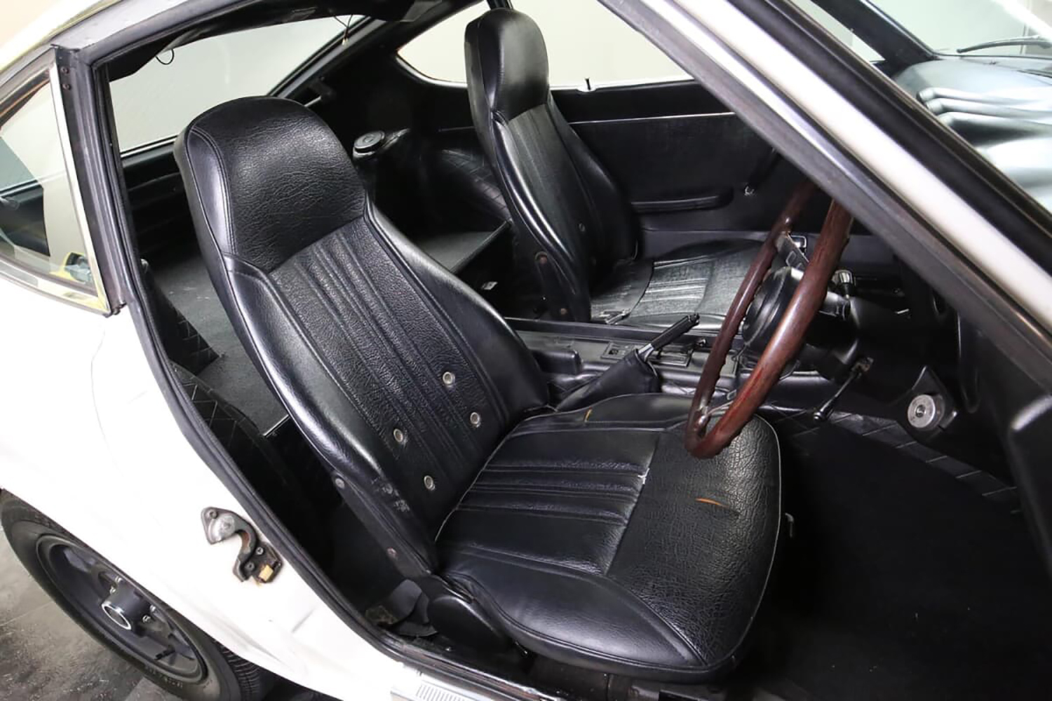 日産フェアレディZ Z432の車内 〜 画像14