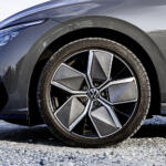 【画像】【試乗】やっぱりVWゴルフは世界のベンチマーク！　「ゴルフ eTSI R-Line」の「ちょうどいい」っぷりに感服 〜 画像28
