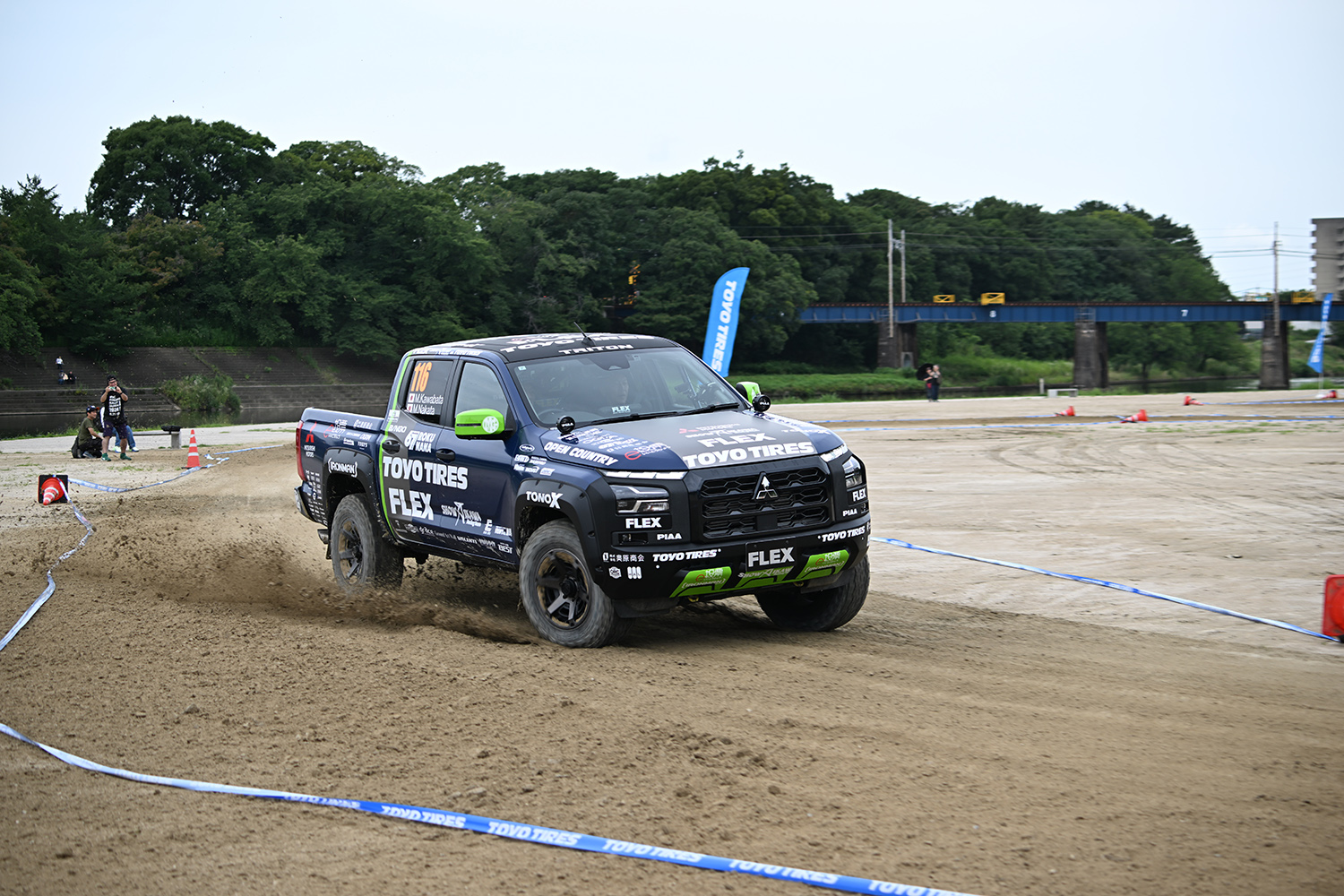 三菱 トライトンを武器に「FLEX SHOW AIKAWA Racing with TOYO TIRES」が2026年も悪路を駆ける 〜 画像2
