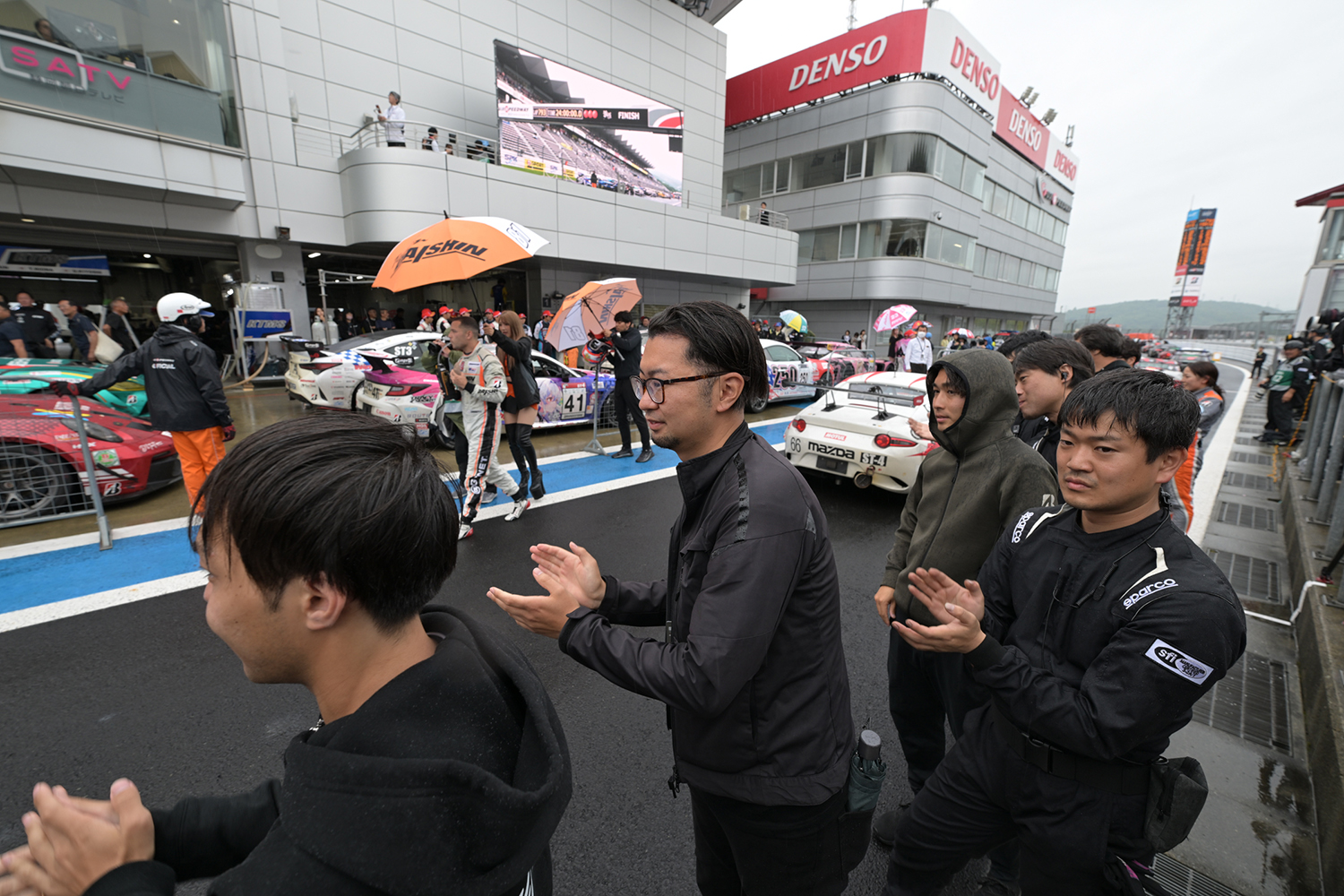 ST-4クラスを戦い抜く86号車「K・M・S・D GR86」の団結力に感激 〜 画像1