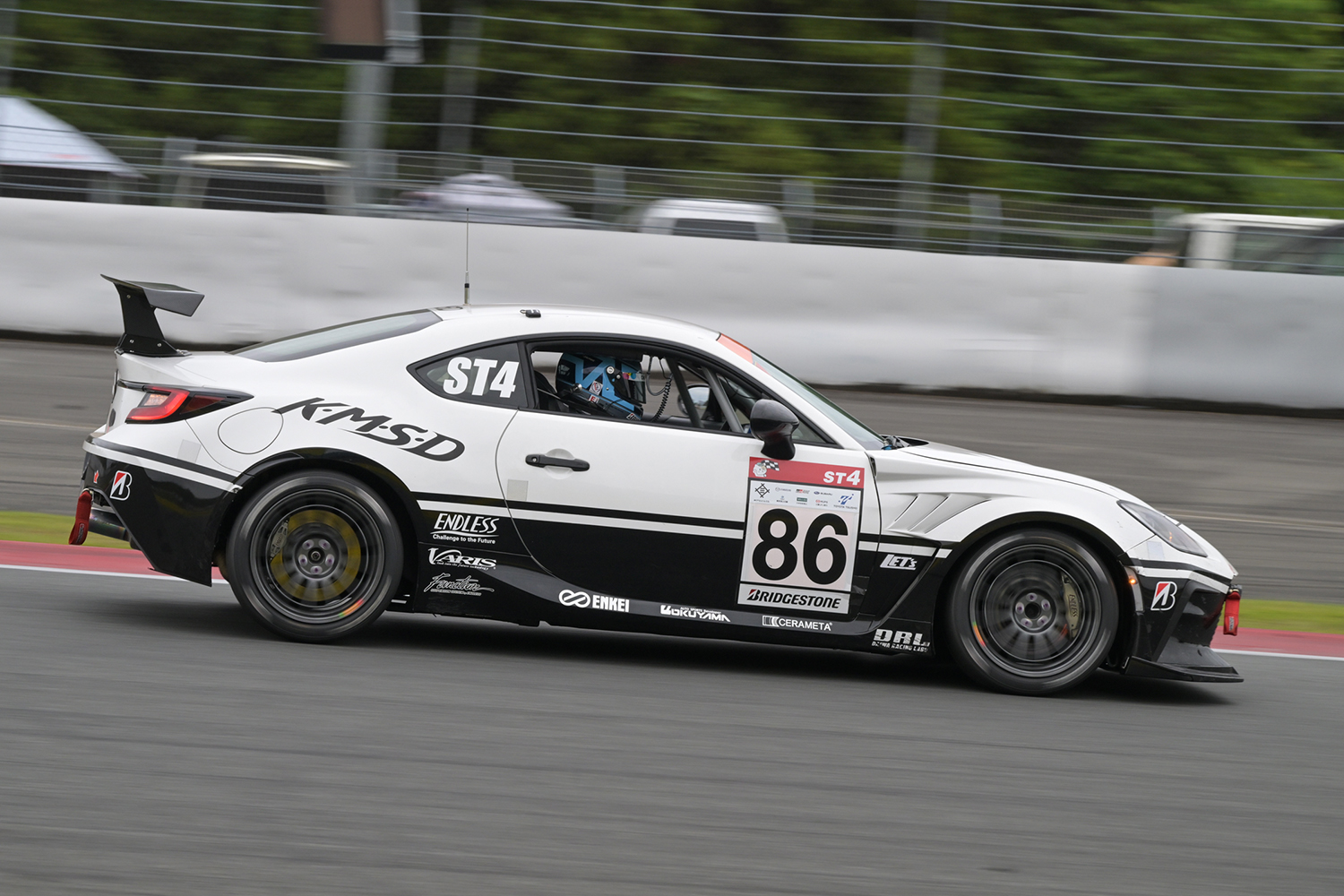 ST-4クラスを戦い抜く86号車「K・M・S・D GR86」の団結力に感激 〜 画像33