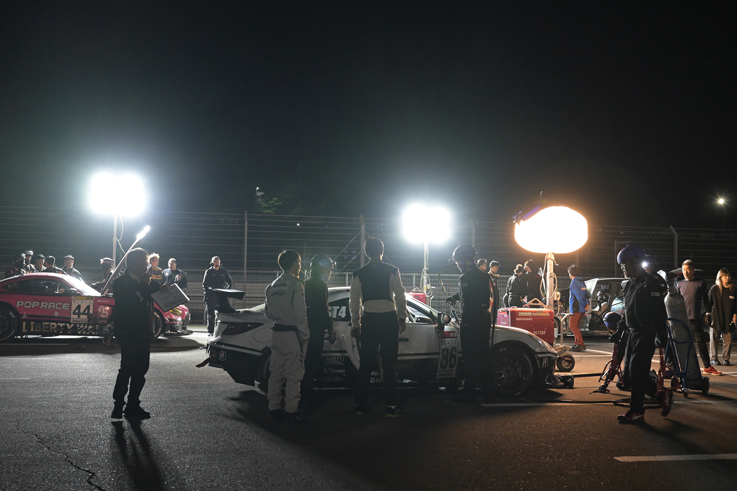 ST-4クラスを戦い抜く86号車「K・M・S・D GR86」の団結力に感激 〜 画像56