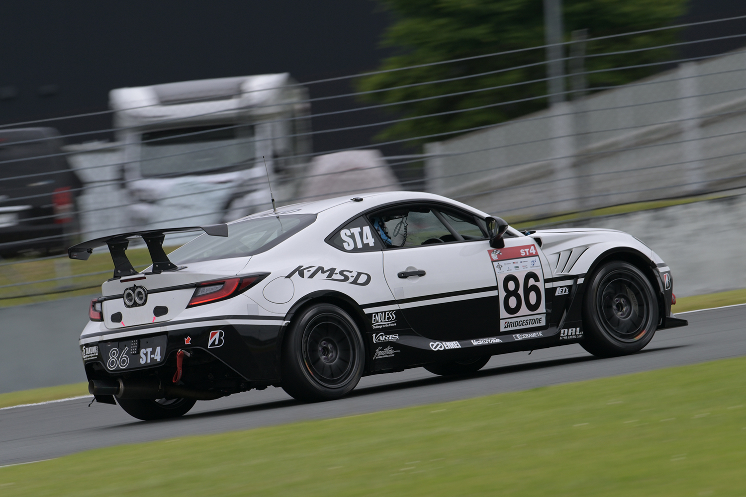 ST-4クラスを戦い抜く86号車「K・M・S・D GR86」の団結力に感激 〜 画像66