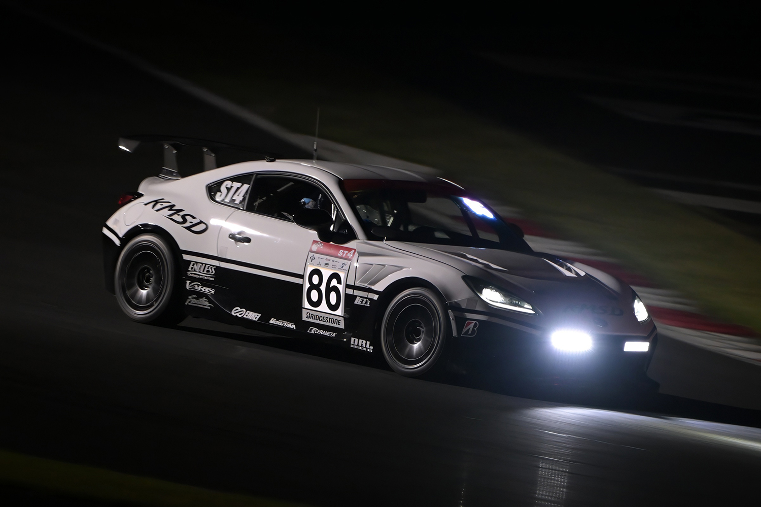 ST-4クラスを戦い抜く86号車「K・M・S・D GR86」の団結力に感激 〜 画像84
