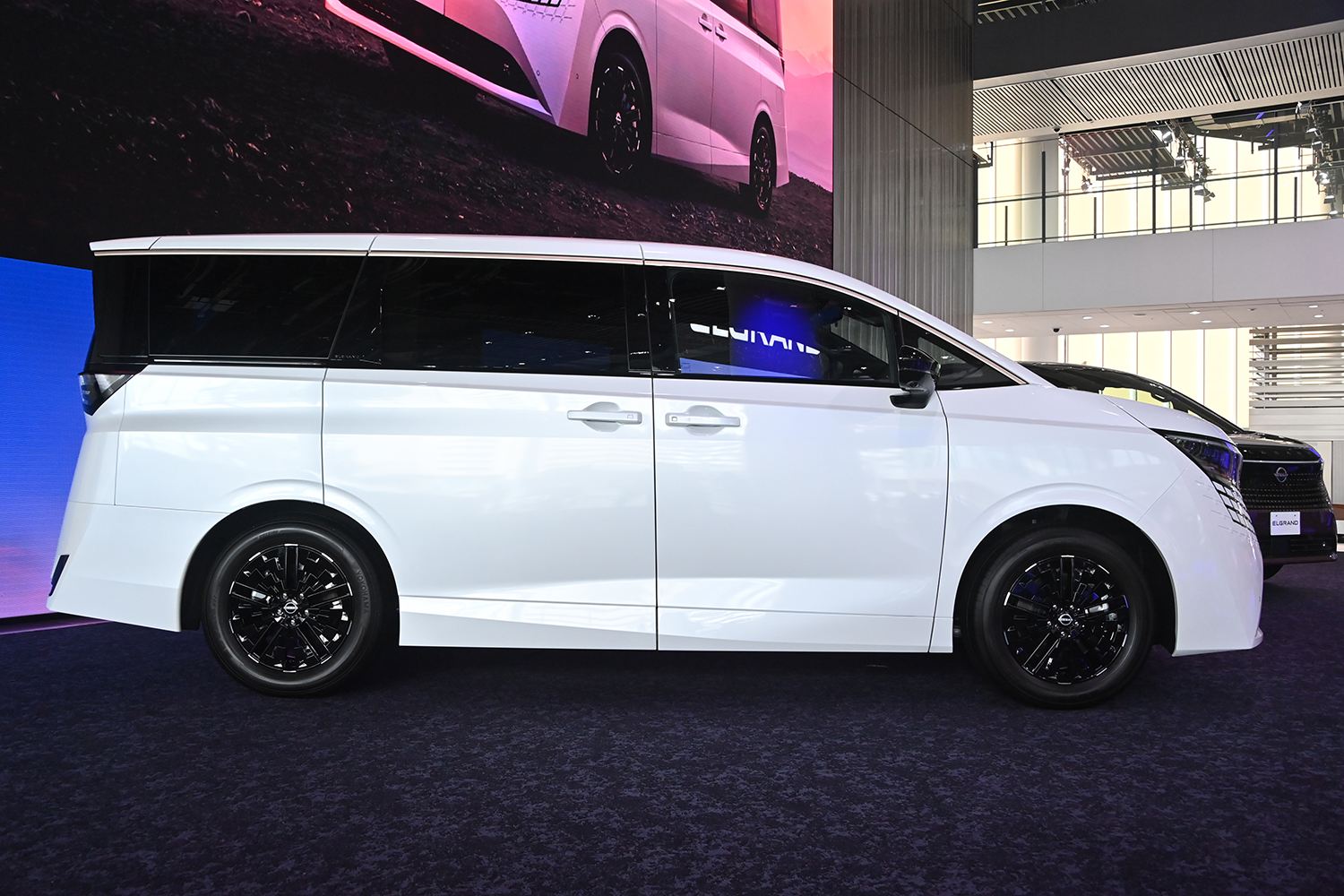 日産エルグランド（4代目）
