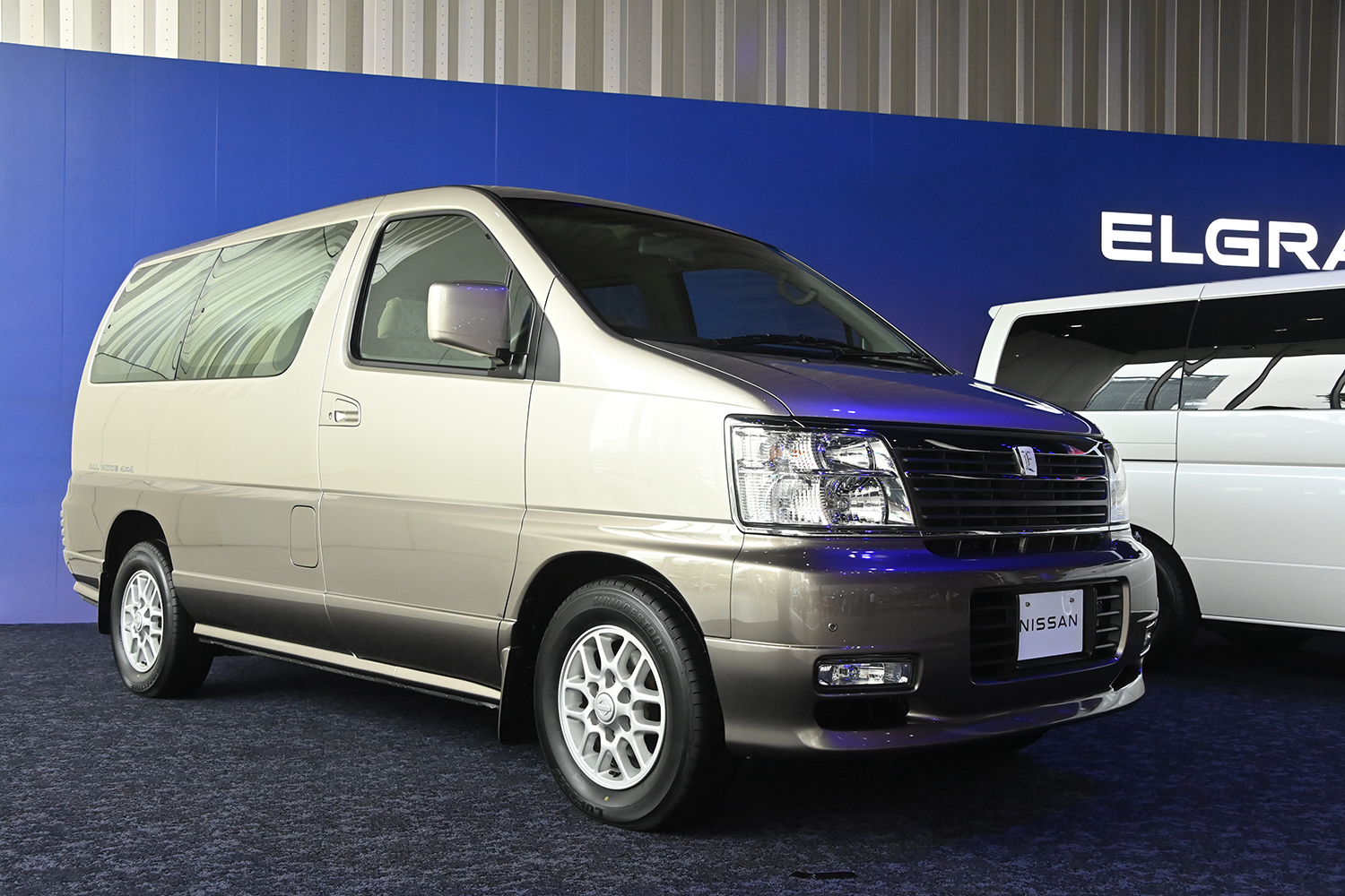 日産エルグランド（初代）