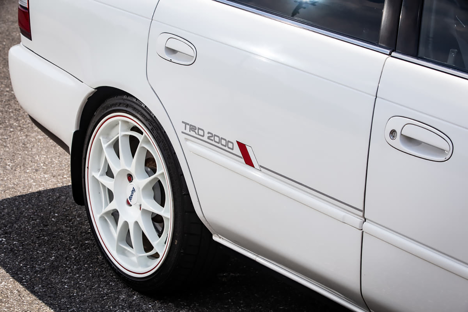 たった10台しか売れなかった幻のコンプリートカー「TRD2000」とは 〜 画像3