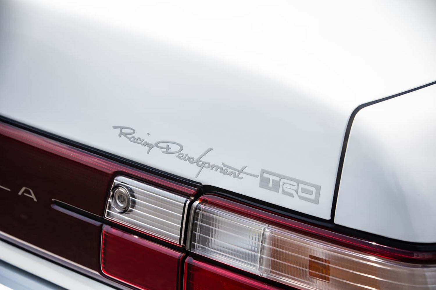 たった10台しか売れなかった幻のコンプリートカー「TRD2000」とは 〜 画像8
