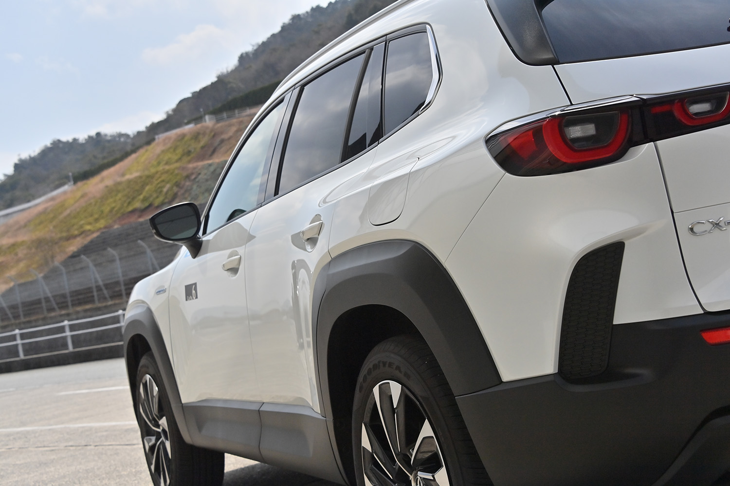 マツダ CX-50