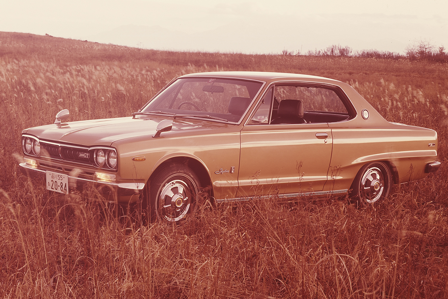 日産スカイライン（KGC10）