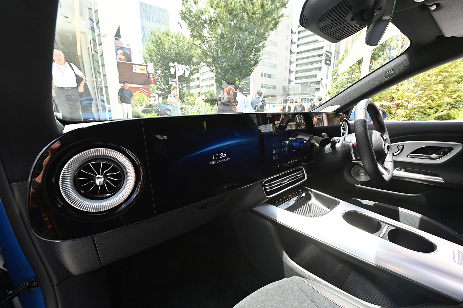 メルセデス・ベンツ 新型CLAの車内 〜 画像38
