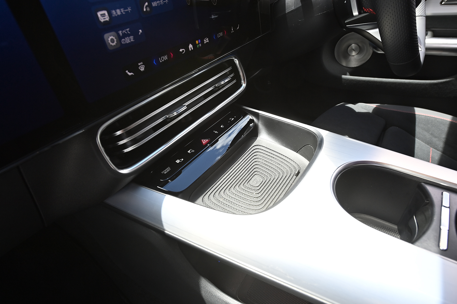 新型「CLA」シリーズの狙い目はズバリEVモデルだった 〜 画像27