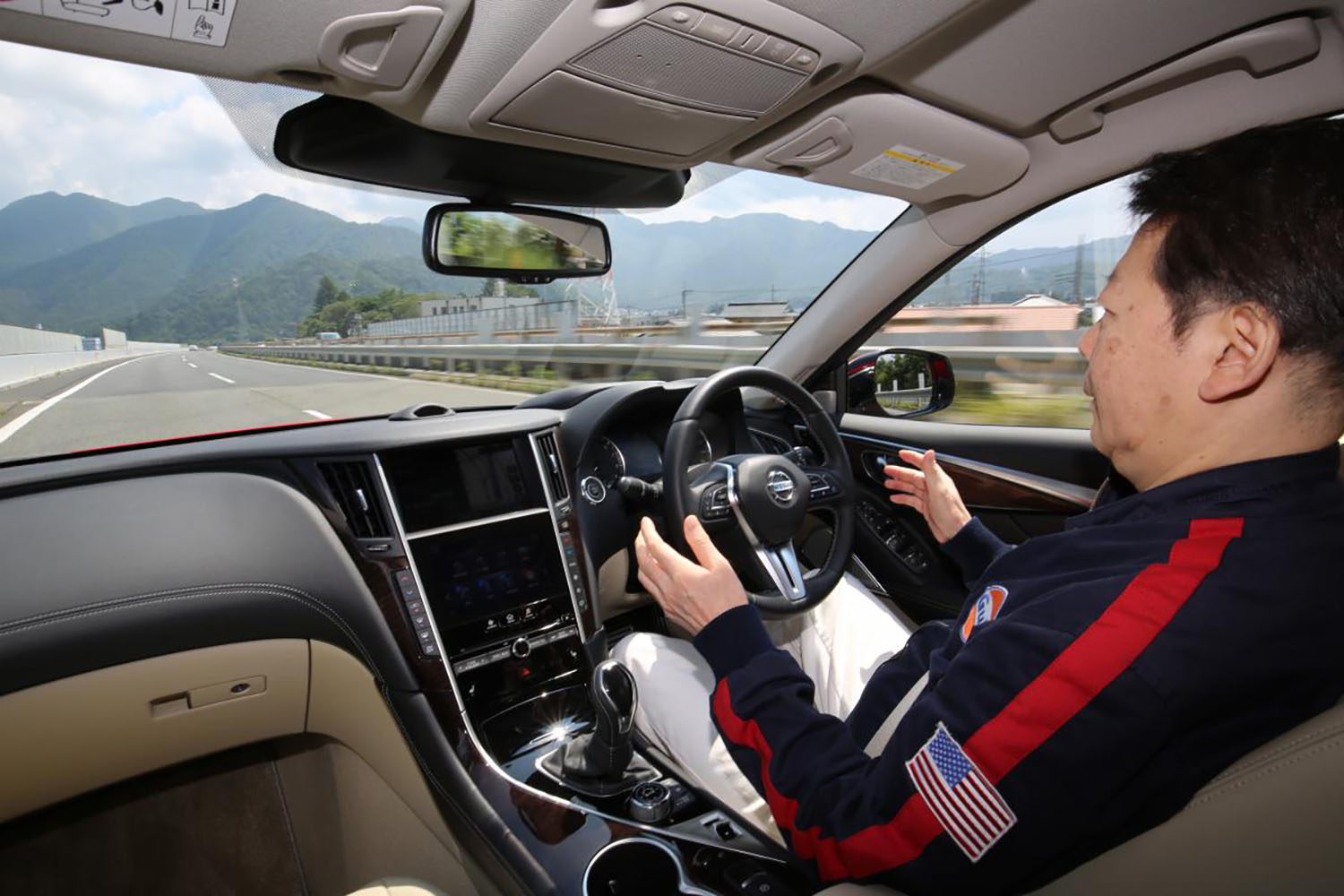 手放し運転のイメージ
