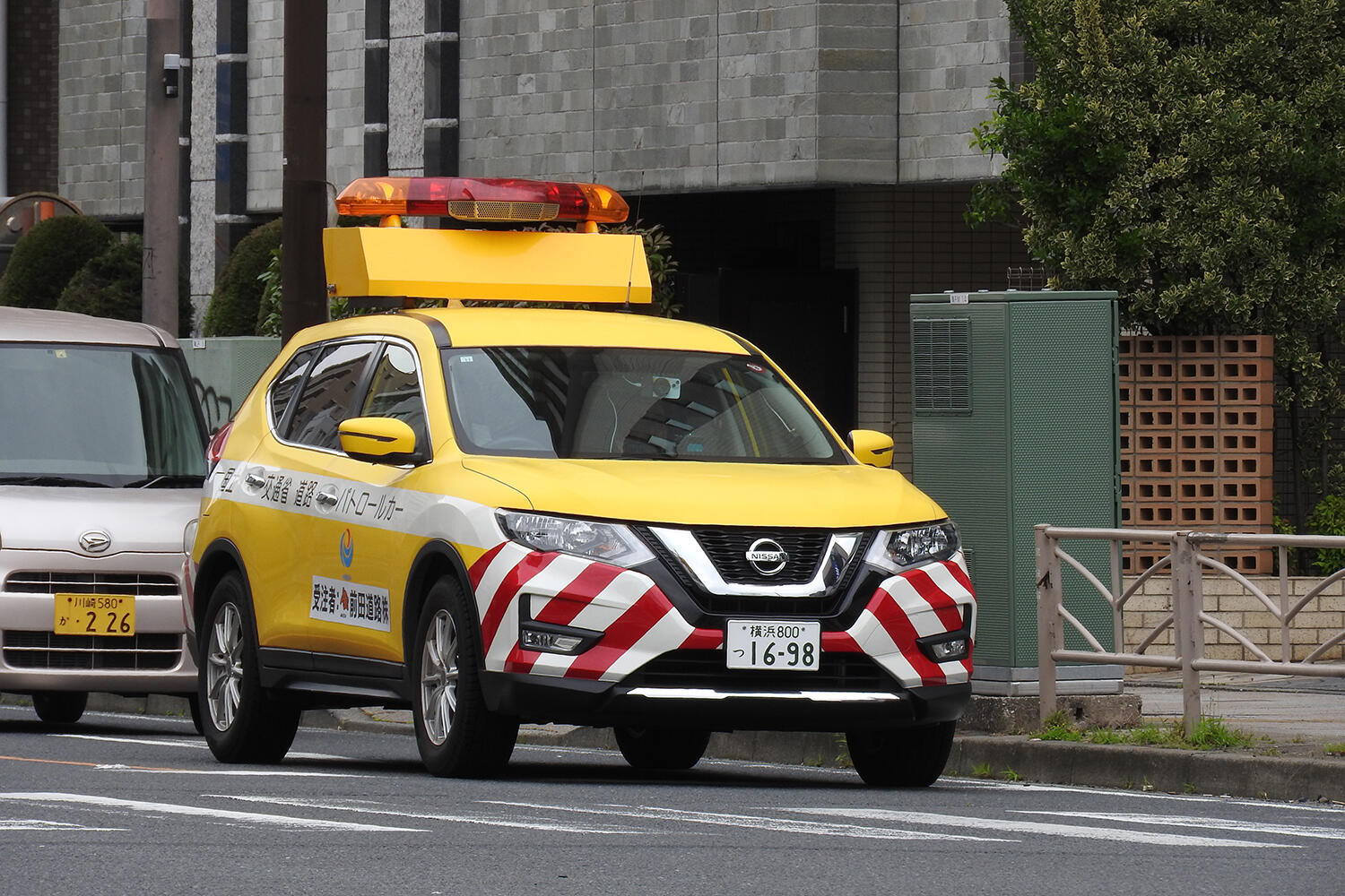 NEXCOの交通管理隊車両