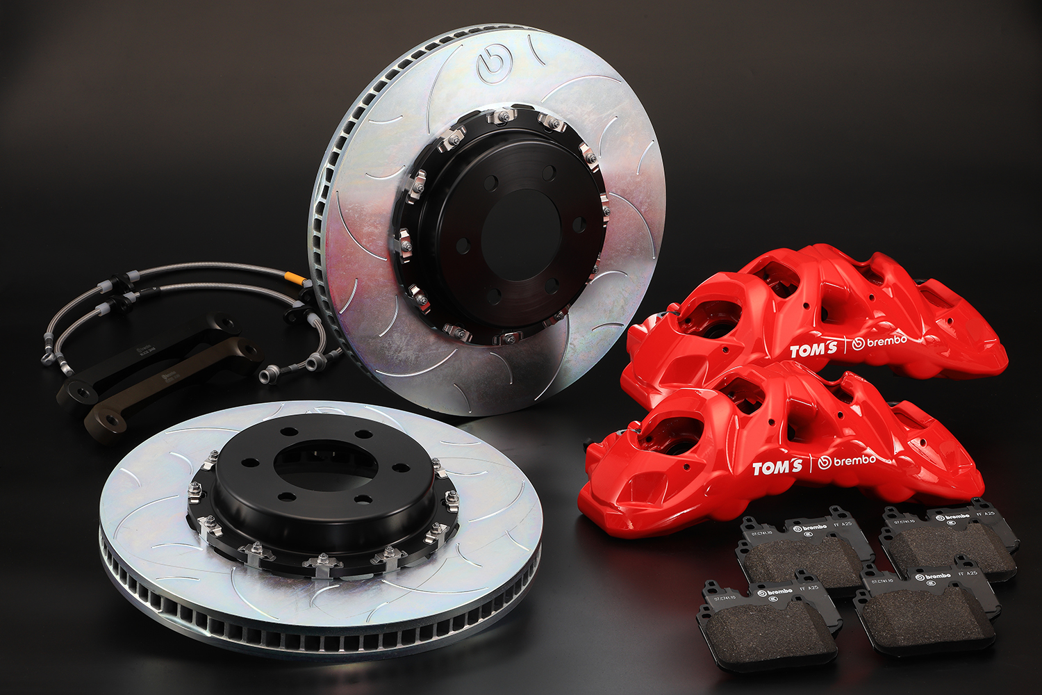 TOM'S×brembo BM