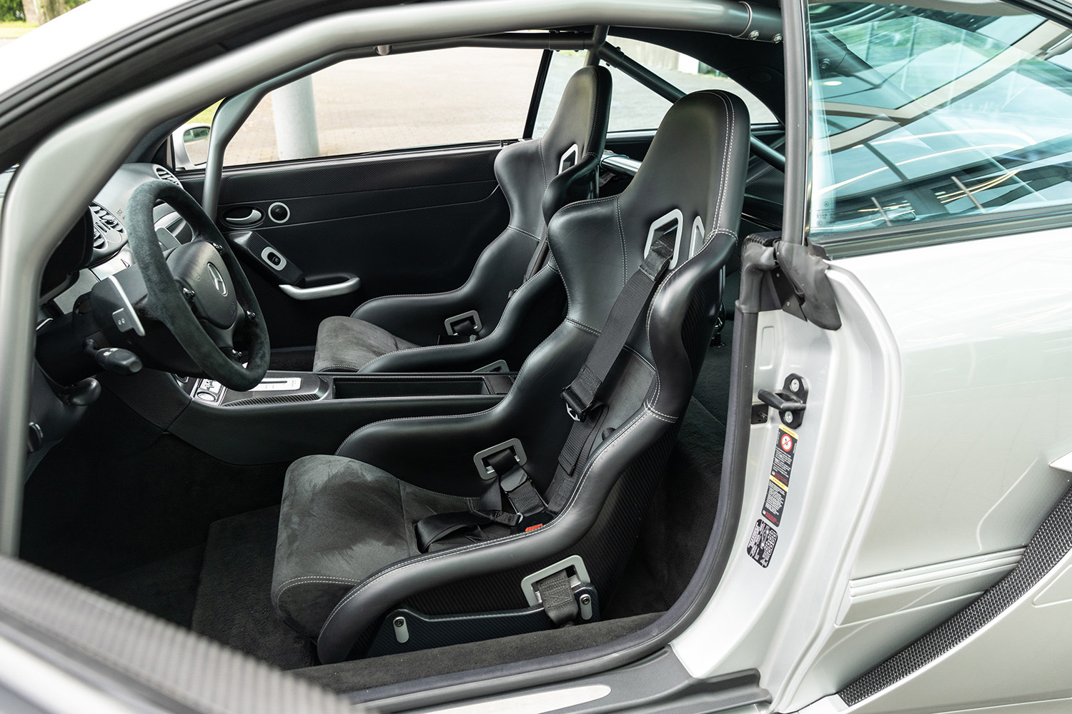 伝説の「CLK DTM AMG」は63モデルやブラックシリーズよりも速かった【21世紀スーパーカーFILE #033】 〜 画像14