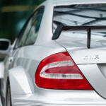 【画像】DTMを制したAMGが記念に作った速すぎるCLK！　180台限定のブラックシリーズよりも過激な「CLK DTM AMG」【21世紀スーパーカーFILE #033】 〜 画像18