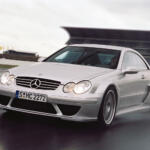 【画像】DTMを制したAMGが記念に作った速すぎるCLK！　180台限定のブラックシリーズよりも過激な「CLK DTM AMG」【21世紀スーパーカーFILE #033】 〜 画像25