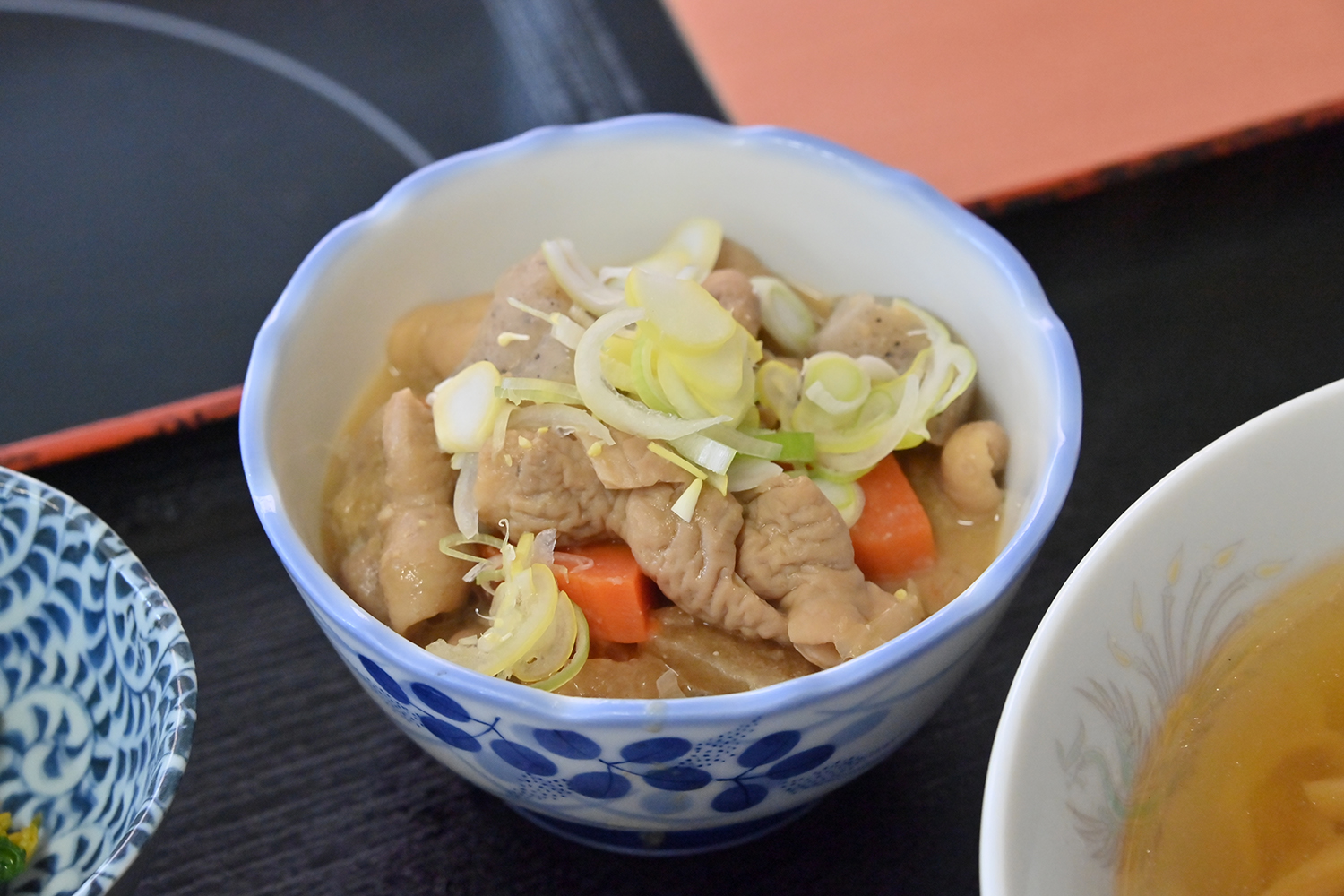 相川食堂のモツ煮込み