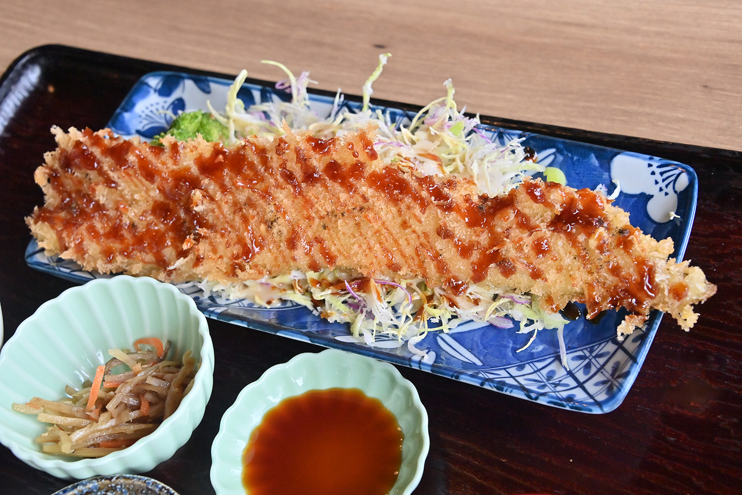 八福食堂の穴子たれカツ