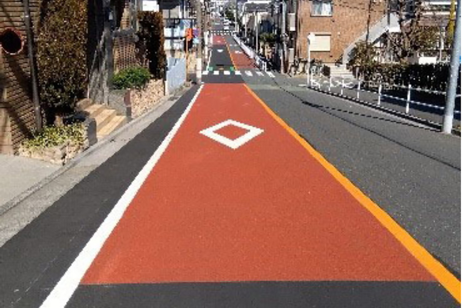 事故率８割減を実現した"舗装技術"の進化がスゴかった 〜 画像21