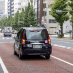 【画像】赤い道路に水しぶきが上がらない道路！　クルマの安全のために進化する「舗装」の最前線 〜 画像33