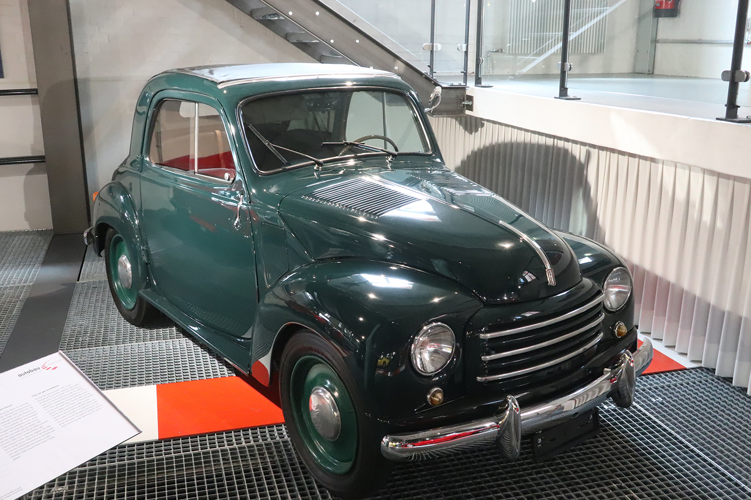 1951 FIAT 500 Topolino C-Modelのフロントスタイリング