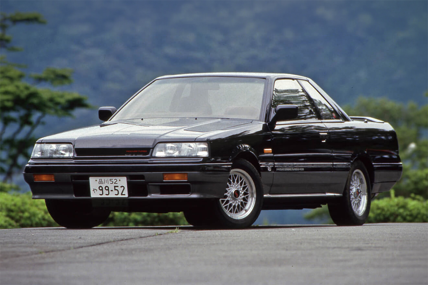 日産スカイラインのフロントスタイリング