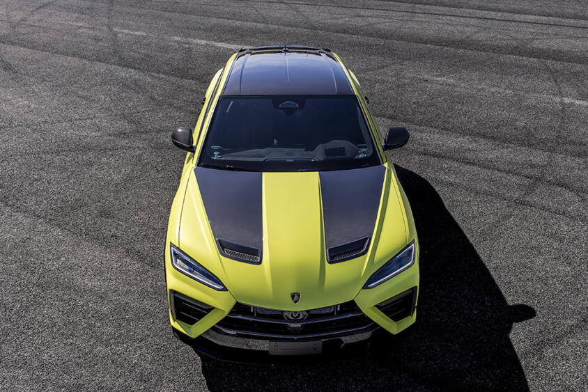 大ヒットしたスーパーSUVは電動化で性能の上限突破！　ランボルギーニ・ウルスに「 SE ペルフォルマンテ」が追加