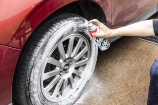 プロが教える足まわり洗車の正解と「本当に使える」人気アイテム