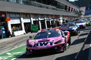 DTMにはレース以外のお楽しみがいっぱいあった【みどり独乙通信】