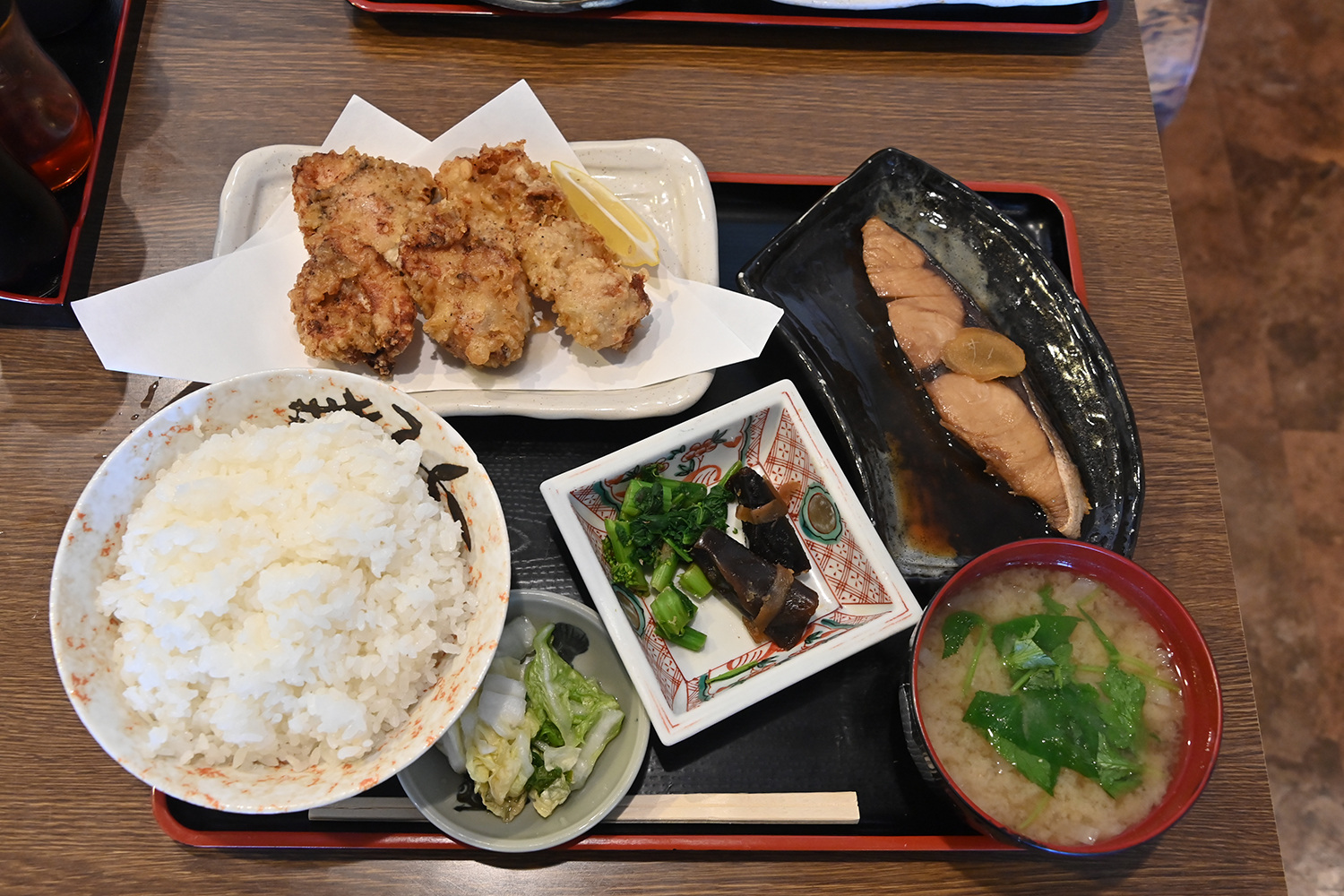 田園食堂うめやのおかず2品定食