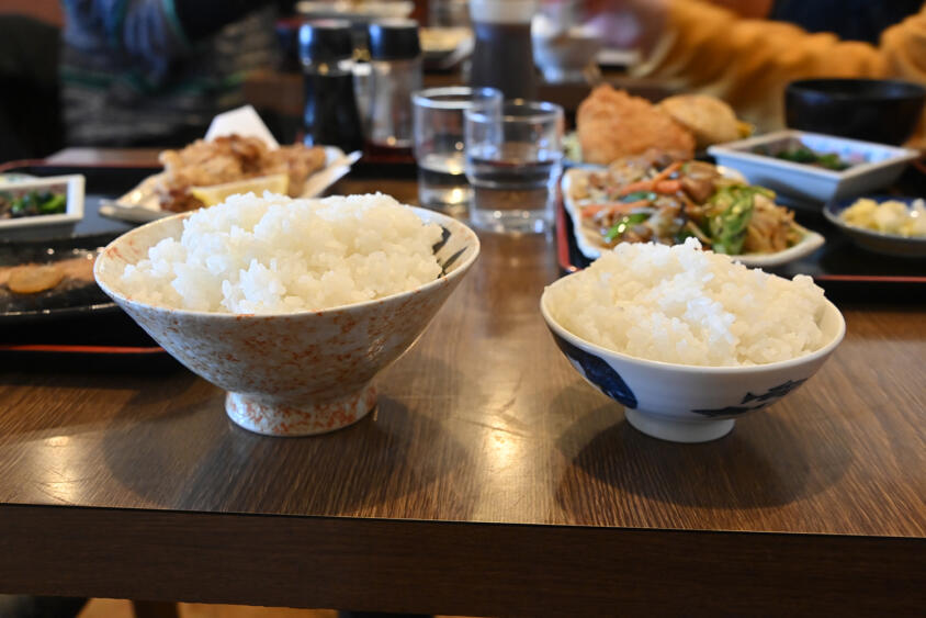 普通盛りで白米400gの衝撃食堂に横浜で遭遇!!　それを余裕で平らげられるおかずの質＆量に脱帽【Ｐ専食堂】