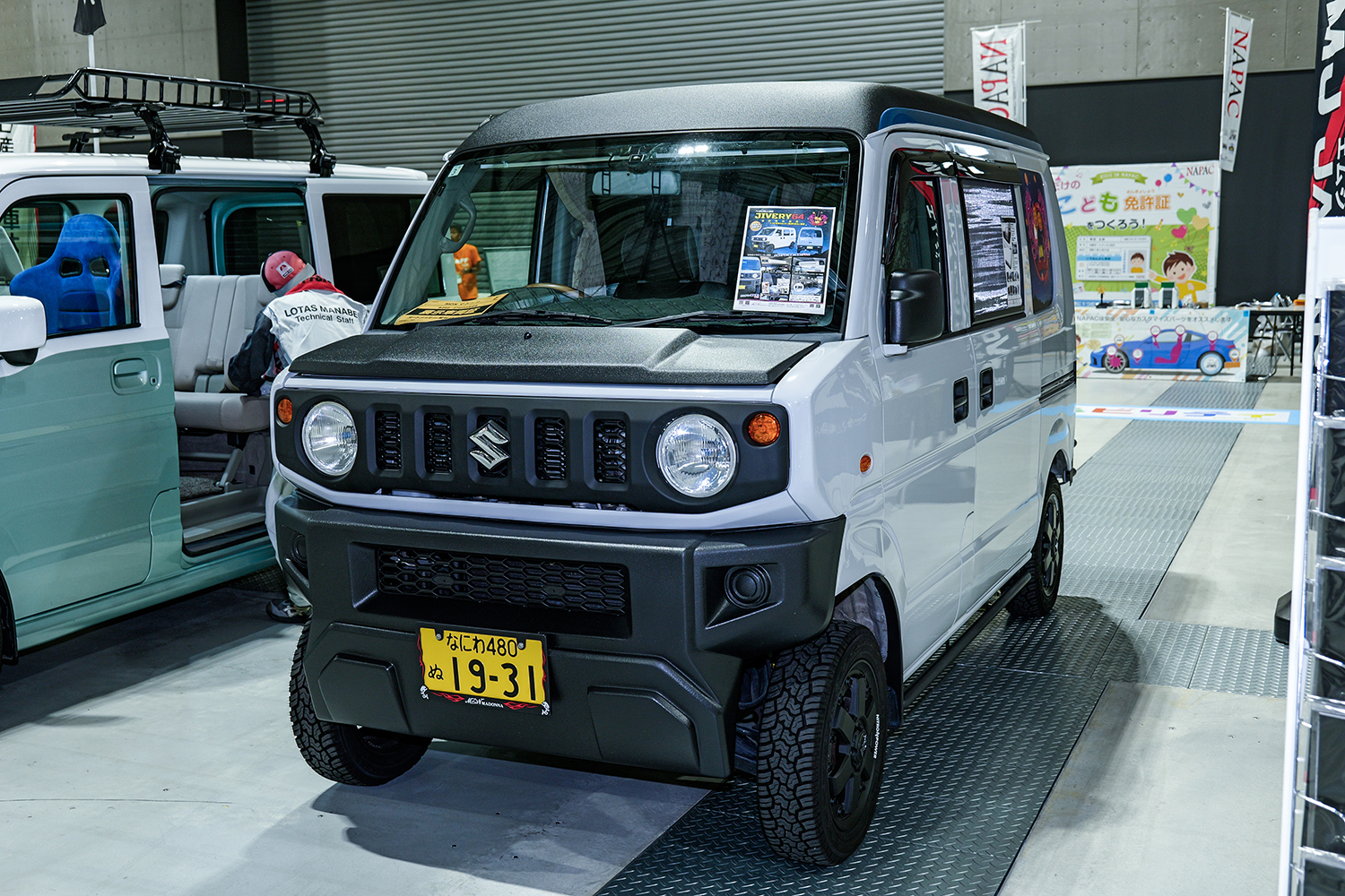 スズキのエブリイにジムニーの顔を載せた「ジムリィ」