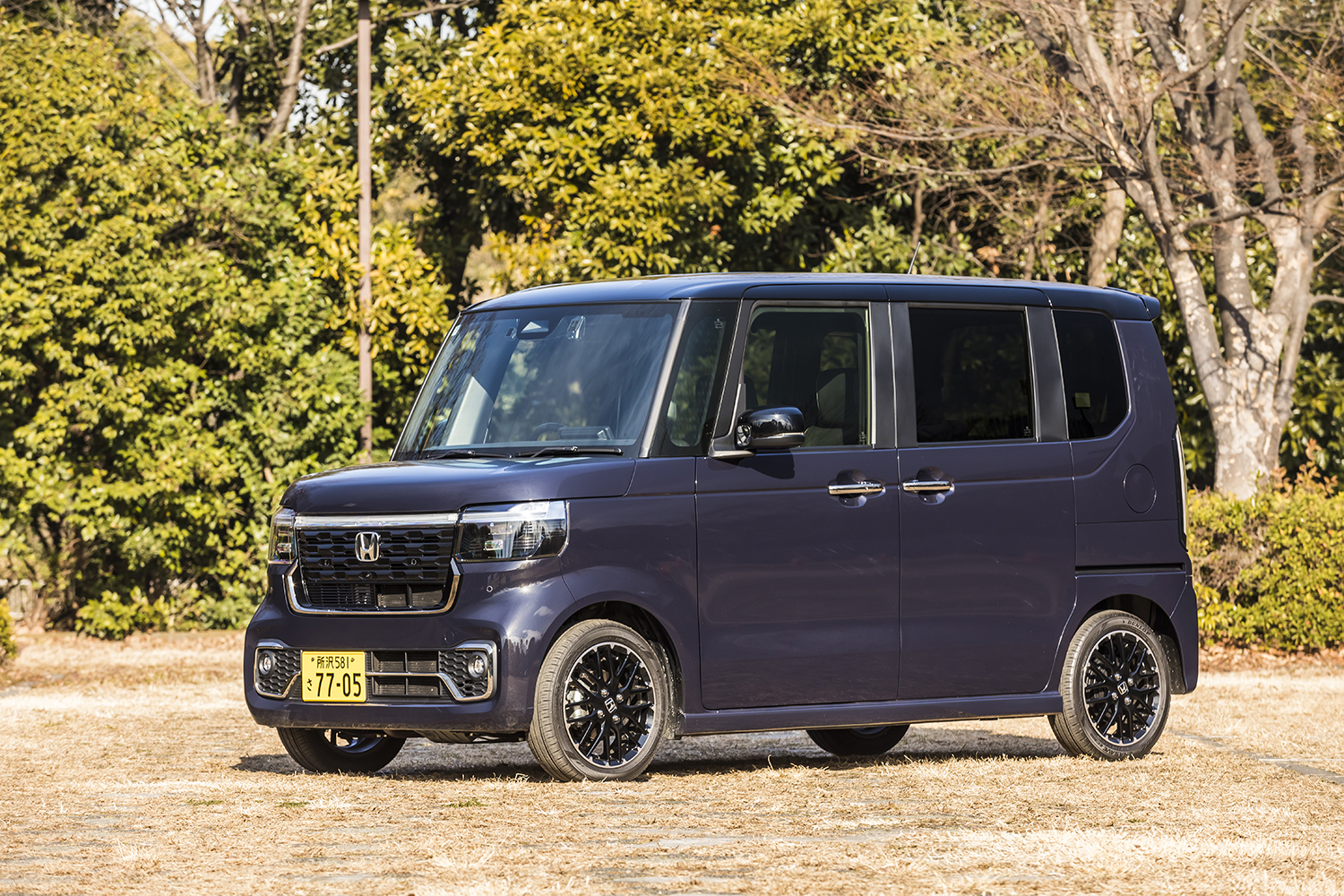 ホンダN-BOXのフロントスタイリング