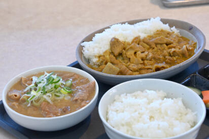 ここはモツニーランドか！　山梨にもつ好き来店必至の「もつ楽園」が存在した【Ｐ専食堂】