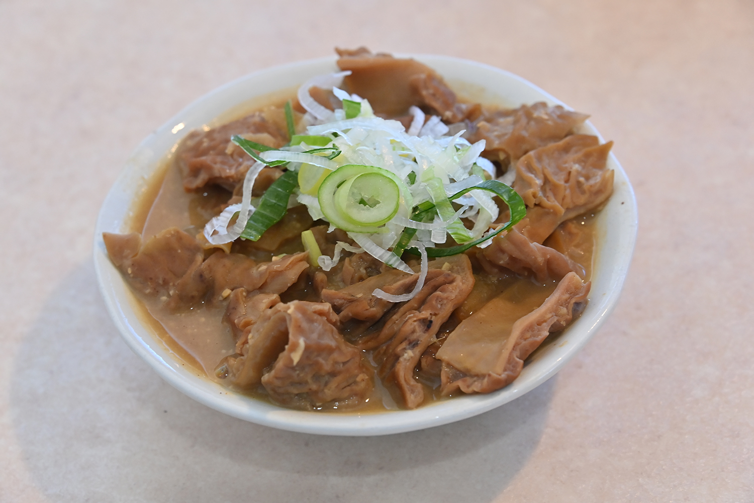 もつ定食の店の「馬もつ煮」