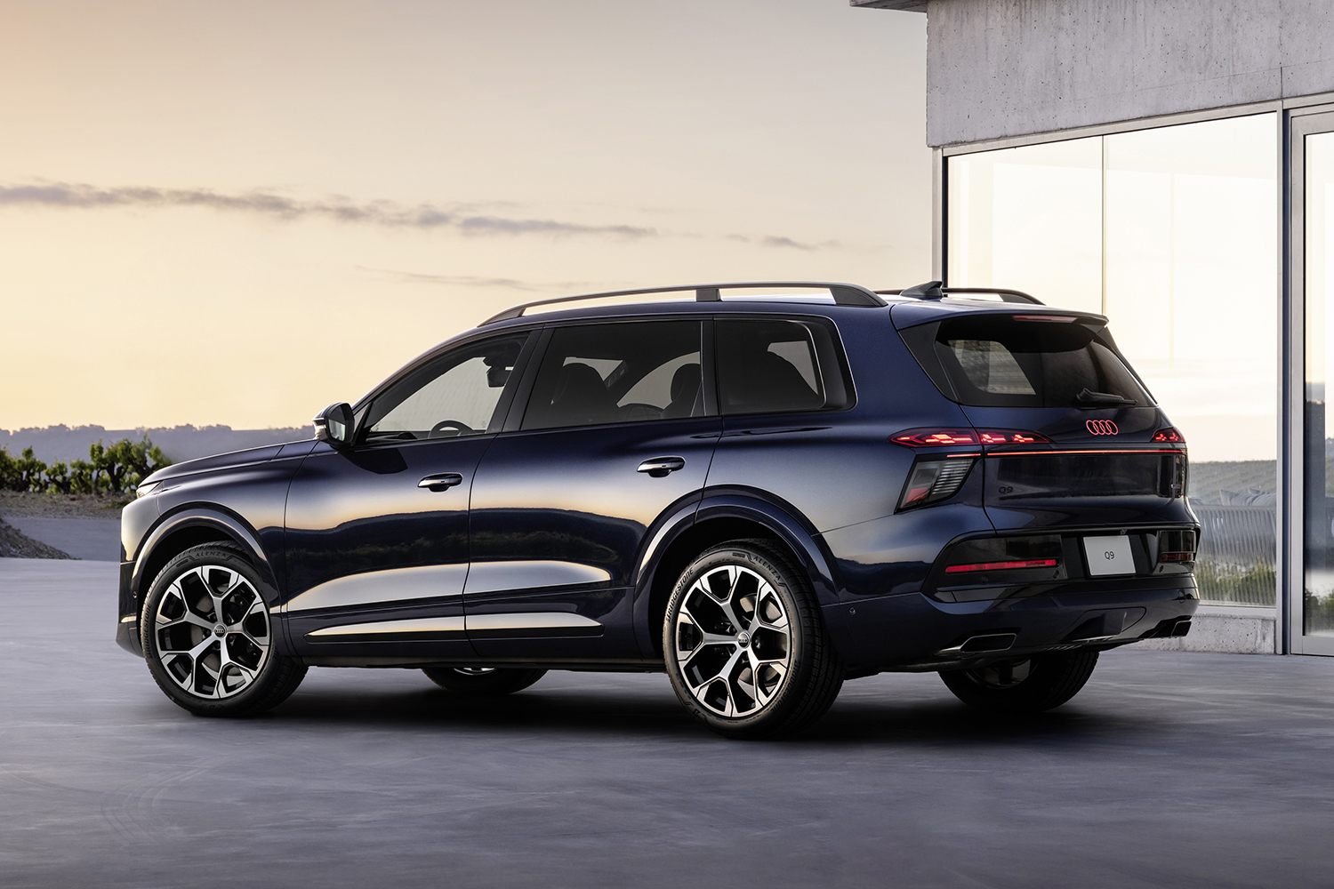 新フラッグシップＳＵＶ「Ｑ９」は約2000万円から 〜 画像31